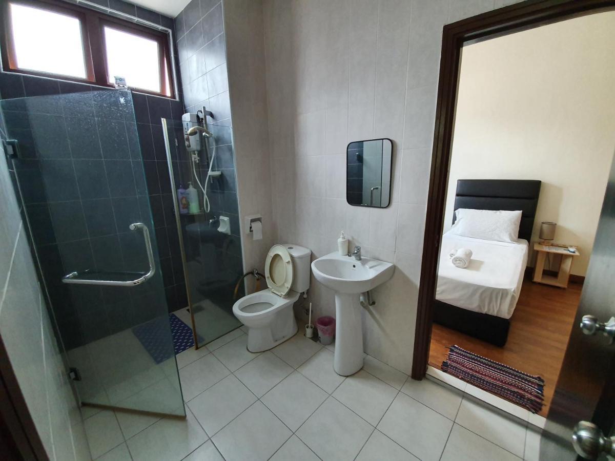 Ferienwohnung Eden Cosy Living Batu Feringgi Exterior foto