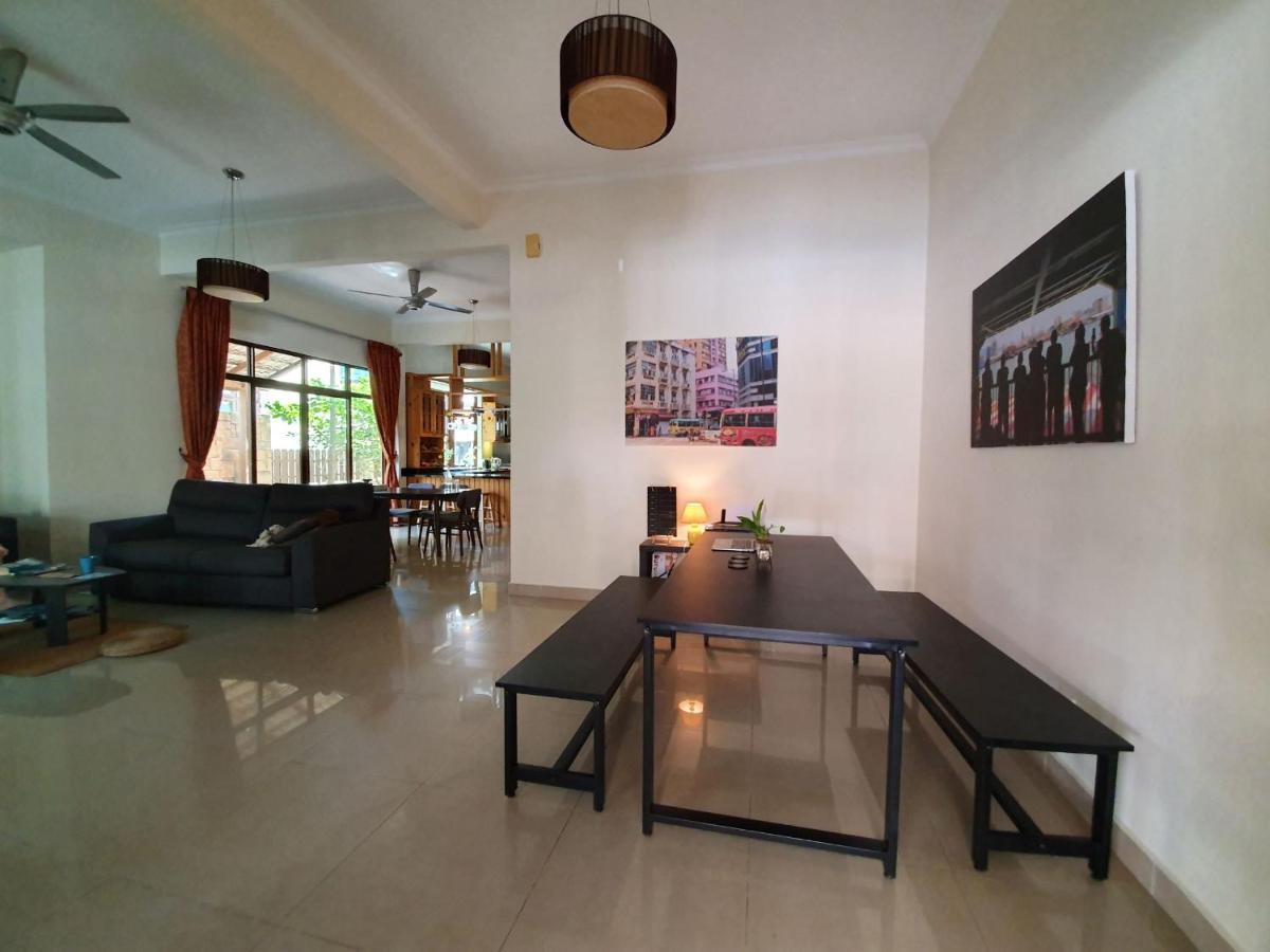Ferienwohnung Eden Cosy Living Batu Feringgi Exterior foto